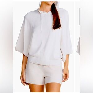 NWT SZ L Barefoot Dreams CozyChic Ultra Lite 
Wide Sleeve Hoodie